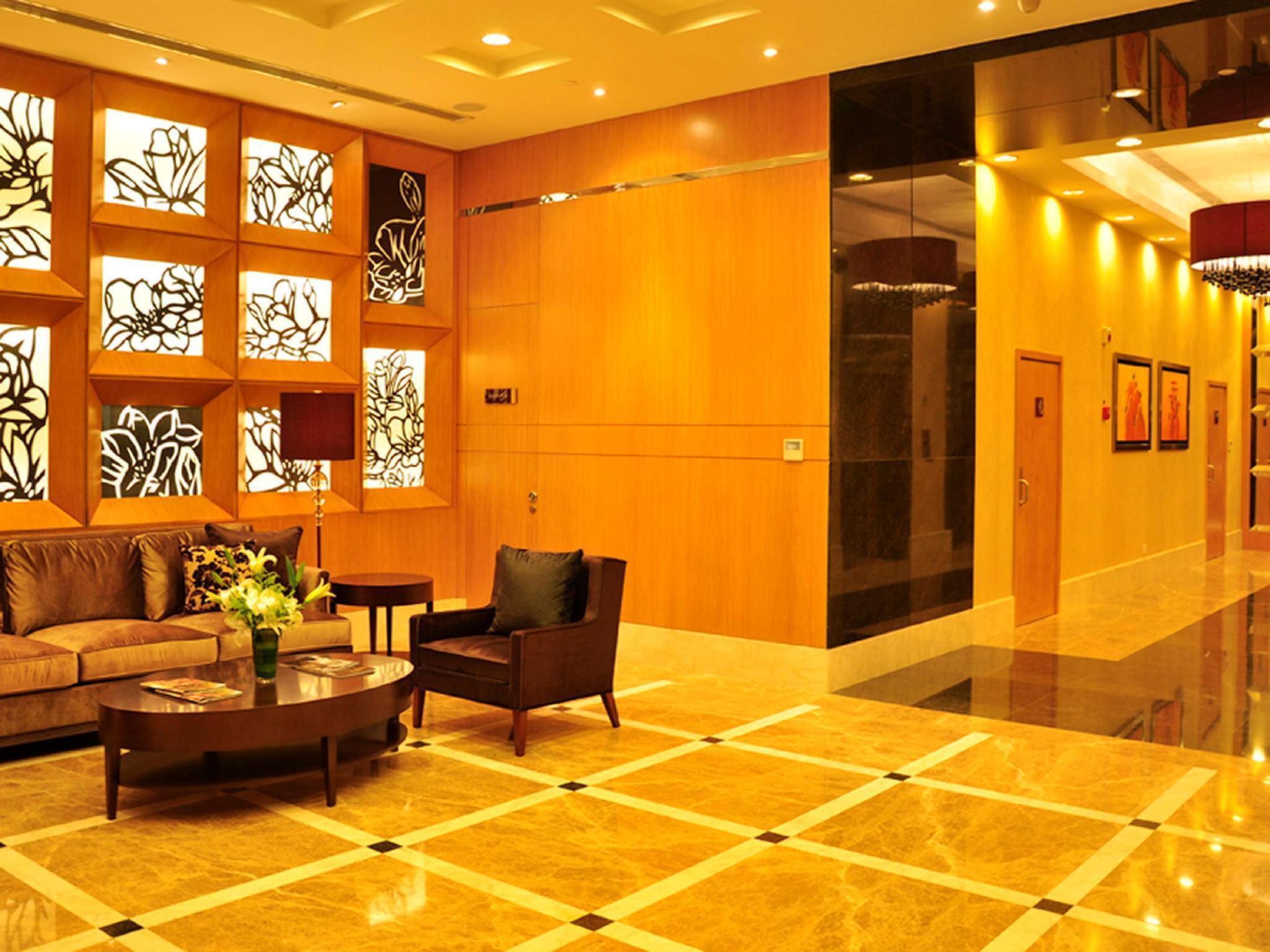 Oakwood Residence Shanghai Bagian luar foto