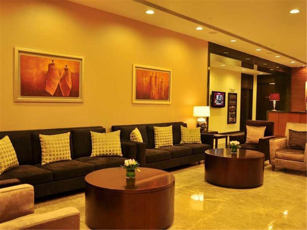 Oakwood Residence Shanghai Bagian luar foto